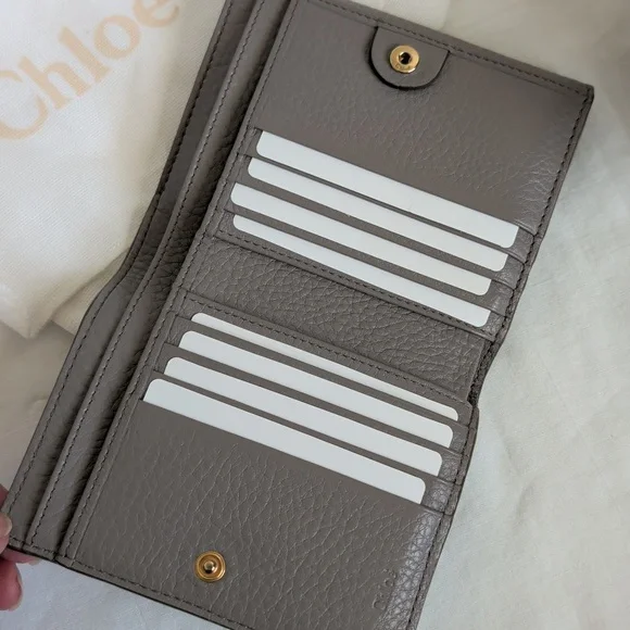 Chloé Grained Calfskin Gray Marcie Leather Wallet - Picture 5 of 12